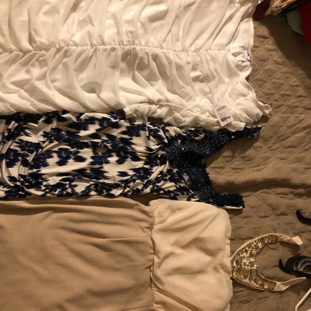 Dresses - Picture 8 of 8